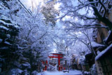筒雪の貴船料理旅館街