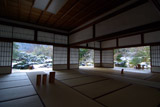 天龍寺小方丈から雪の曹源池庭園