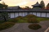 東福寺方丈南庭からの夕焼け