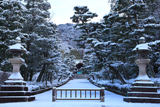 大谷祖廟 雪化粧の参道