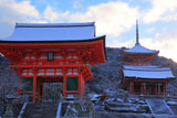 雪の清水寺堂塔