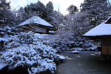 京都 青龍苑の雪景色