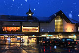 鎌倉小町 雪降る鎌倉駅