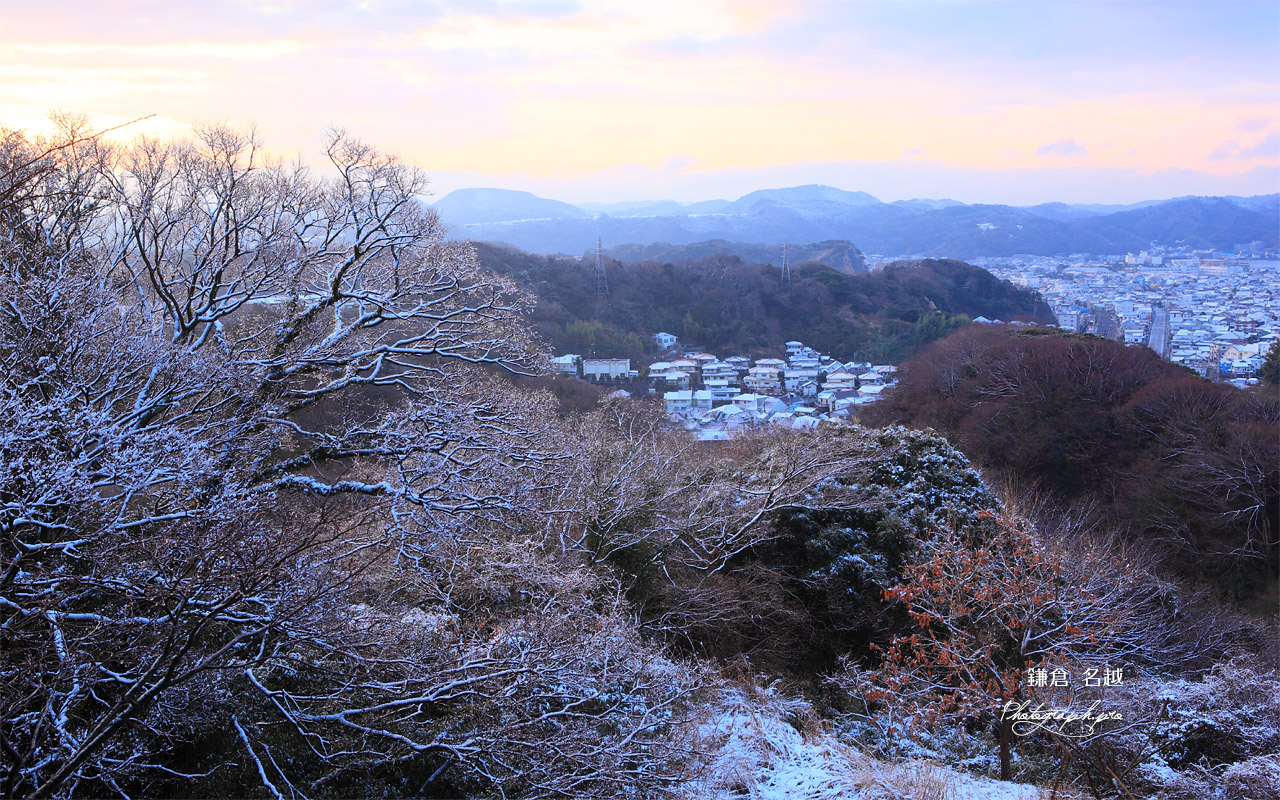 うっすら雪化粧した名越 壁紙