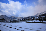 雪景色の大原の里
