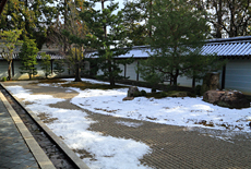 龍泉庵