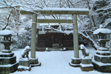 雪降る白旗神社
