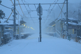 暴風雪の北鎌倉駅