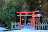 英勝寺 残雪の稲荷社