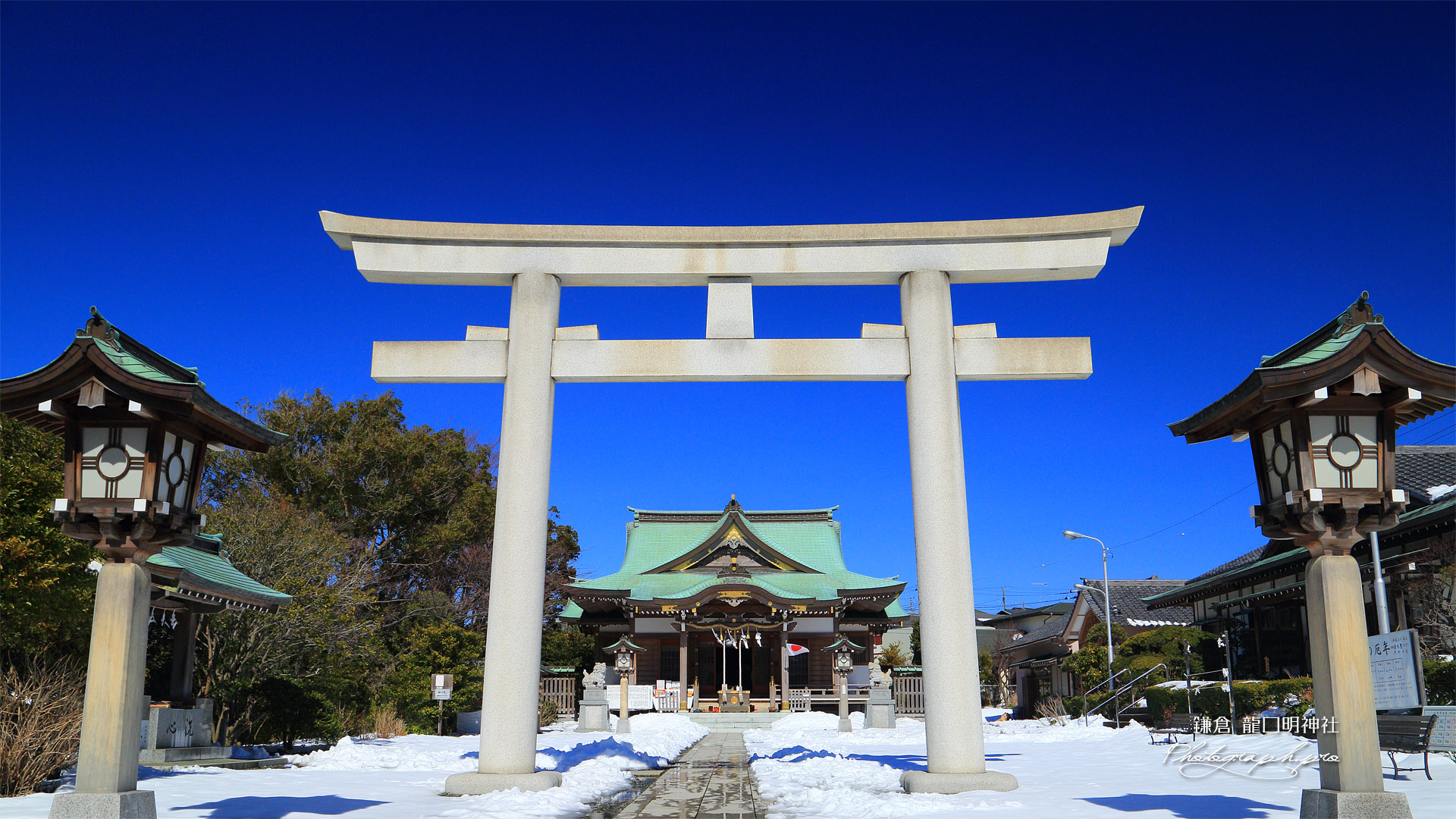 龍口明神社 日本晴れの浄域