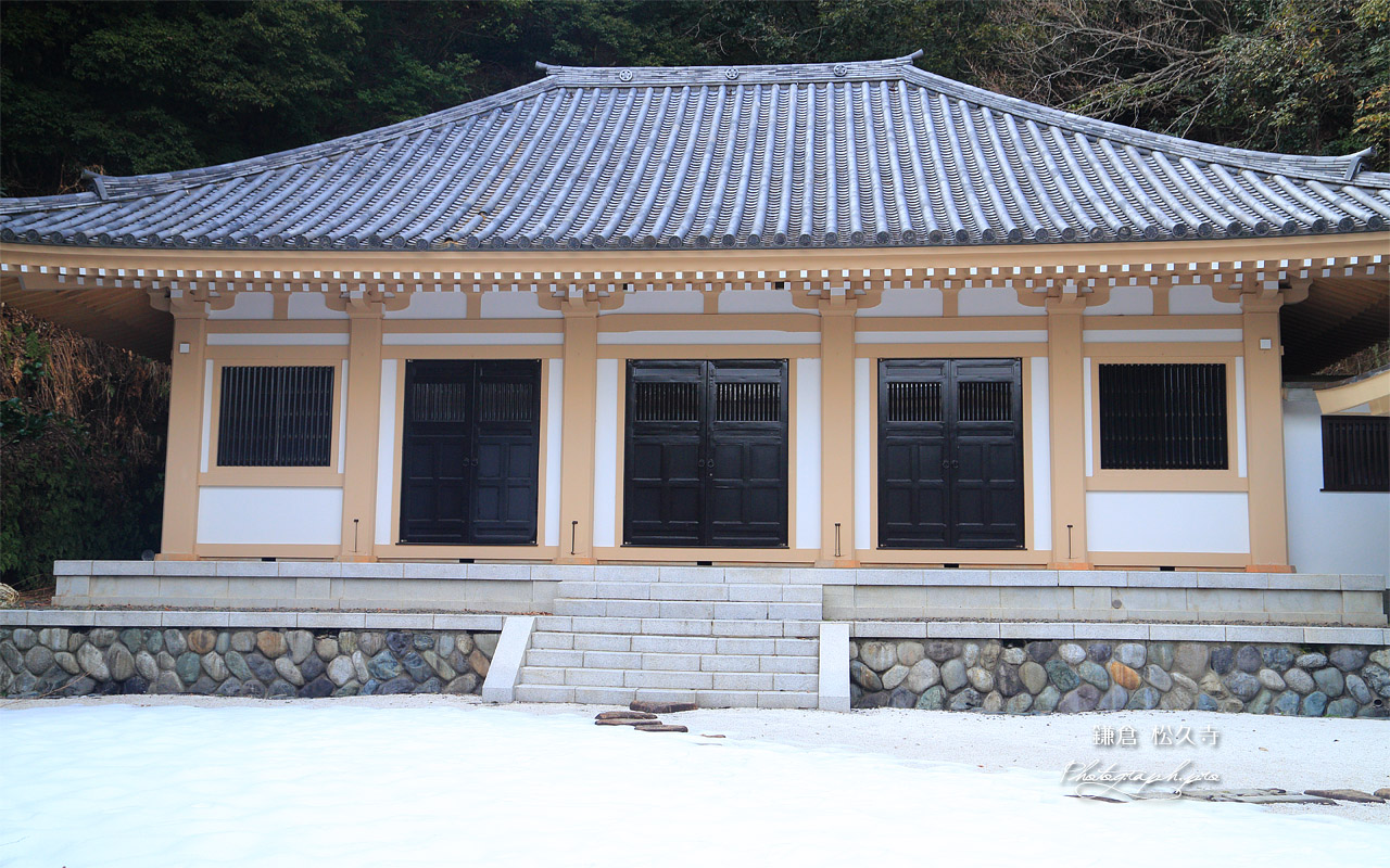 残雪の松久寺 壁紙